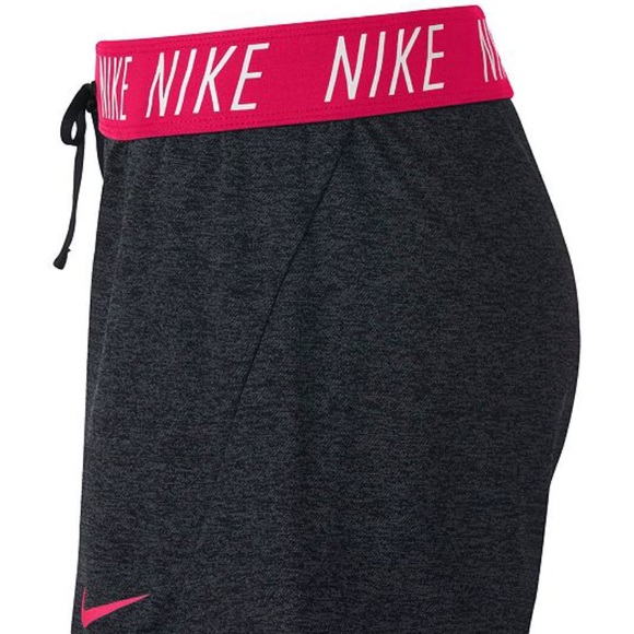 NWT Nike Dri-Fit Woman’s Training Shorts - Picture 2 of 7